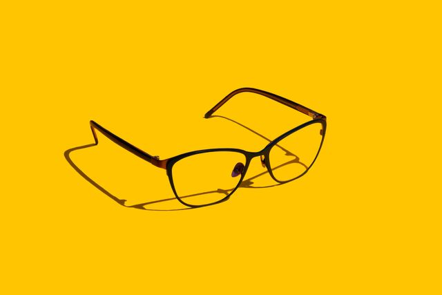 Steve Smith, Commercial still life, glasses #7, 2021